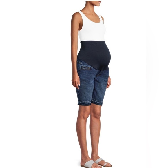 Maternity Bermuda Shorts - Picture 6 of 7